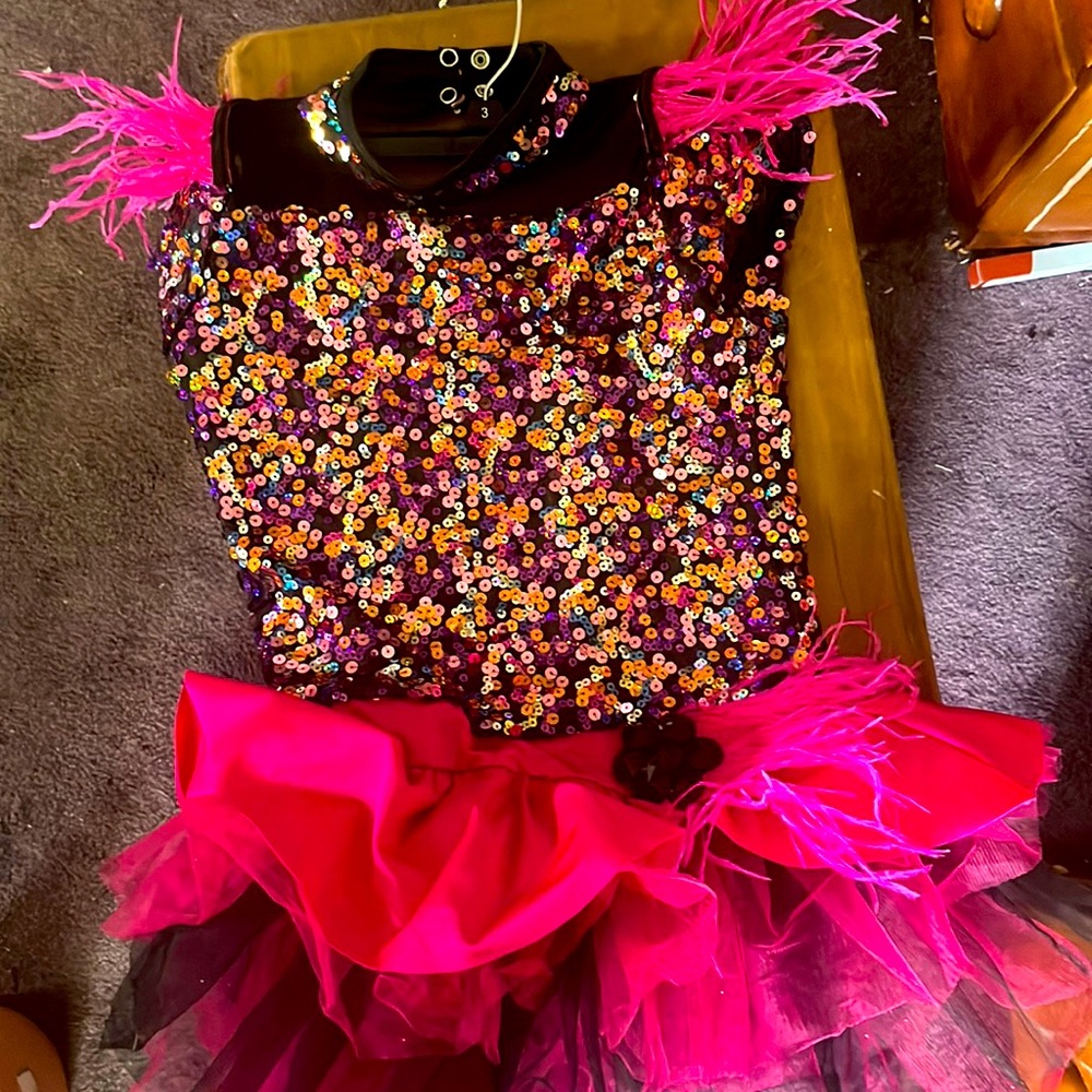 BEAUTIFUL GIRLS PARTY DRESS!
